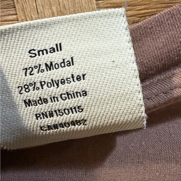 Varley Mauve Boyfriend Long Sleeve Shirt Top EUC Size Small - Picture 4 of 5